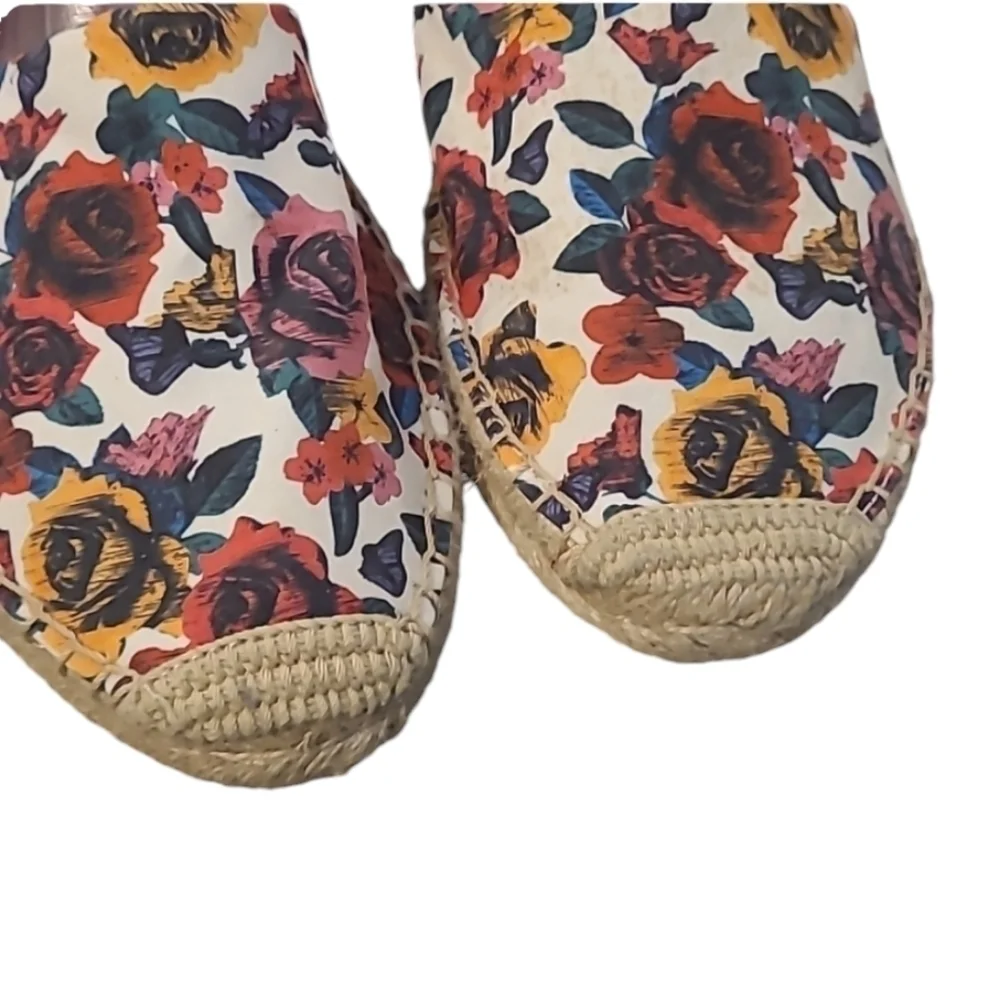 Vera Bradley sz 10 havana rose floral espadrilles shoes rose floral red SH101